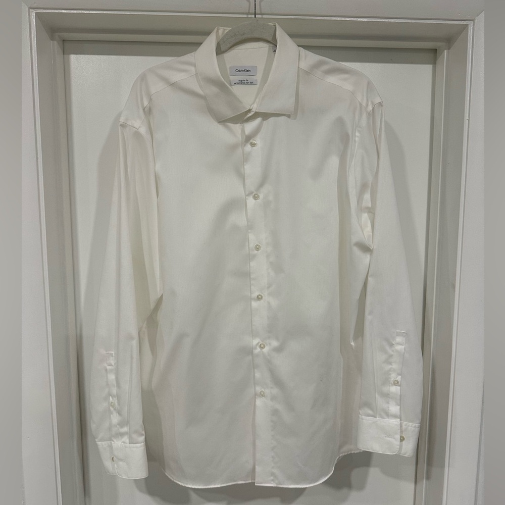 White Calvin Klein regular fit performance non-iron 17.5 34/35 100% cotton
